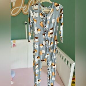 Posh peanut Marshal 3T ruffled footie